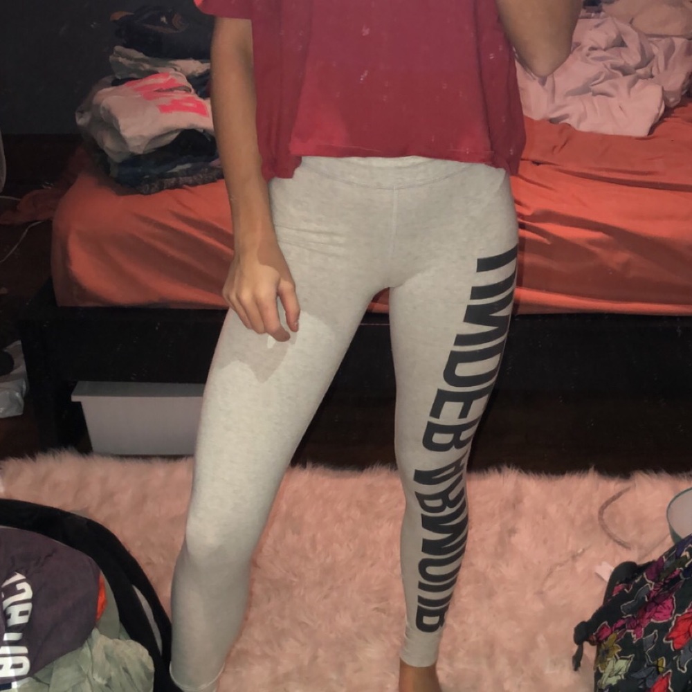 womens under armour leggings!